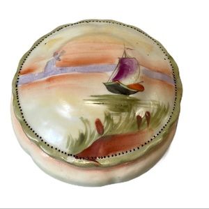 HandPainted Japan Asian design jewelry trinket box